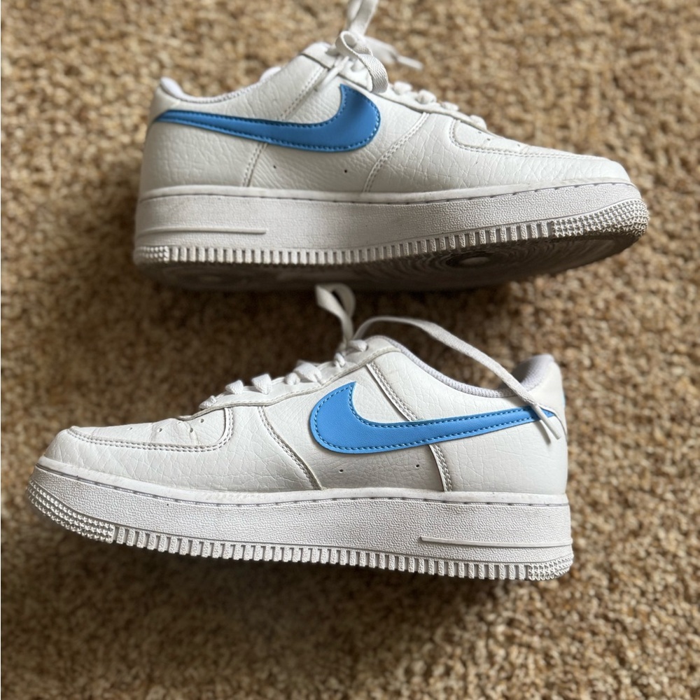 Womens Nike Air Force 1